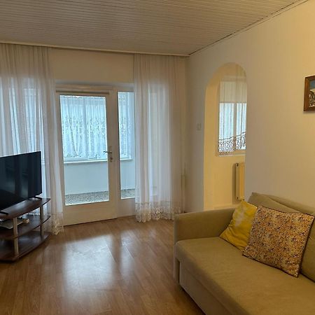 Cheap Outlet Center Apartment With Pool Parndorf Luaran gambar