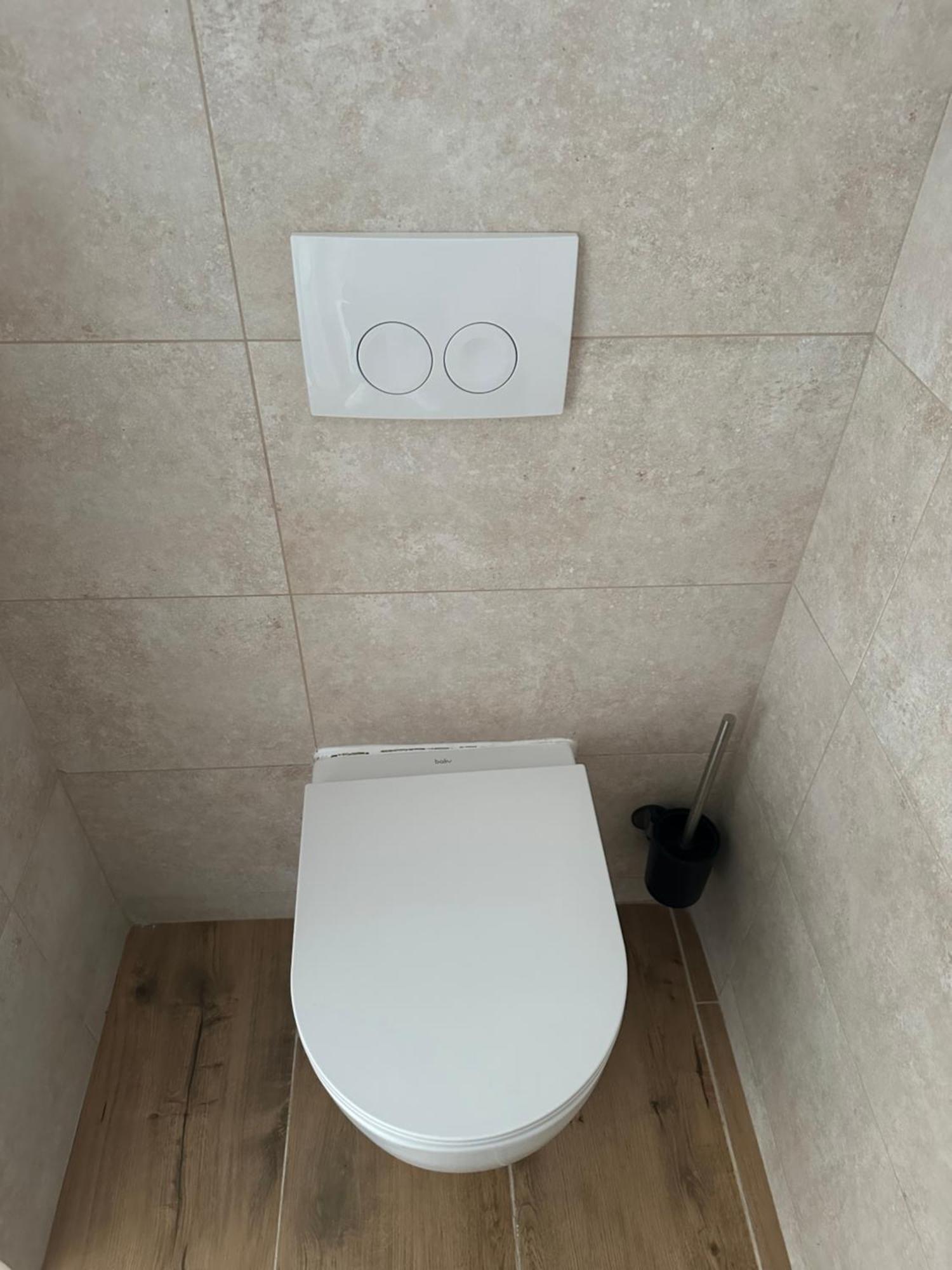 Cheap Outlet Center Apartment With Pool Parndorf Luaran gambar